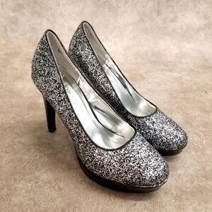 Rampage Womens Tangela Size 8.5 Black Silver Slip On Glittery Heels Platform Pu